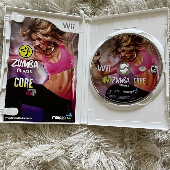 Zumba Wii Fitness Game - Picture 3 of 6